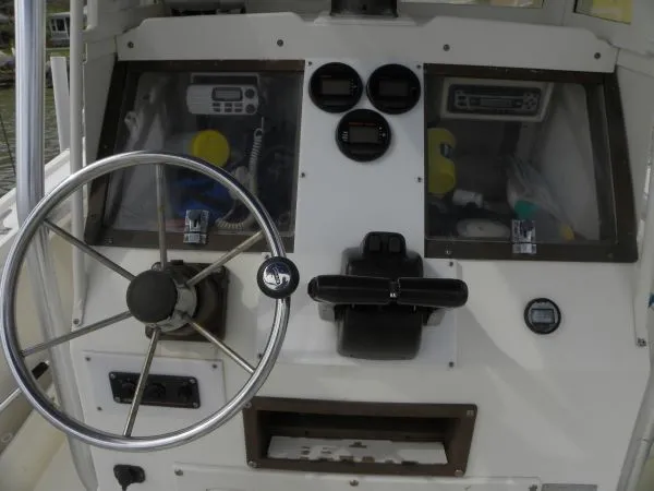 Slide: The Image of Mako 23CC Twin 2008 Yamaha 4 Strokes 1989 - 6