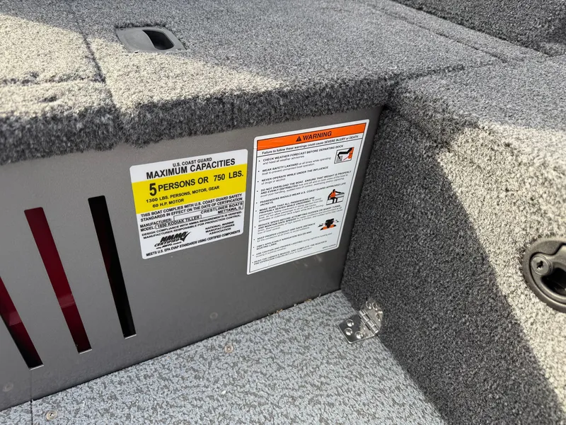 Slide: The Image of Crestliner 1650 Kodiak Tiller 2026 - 12