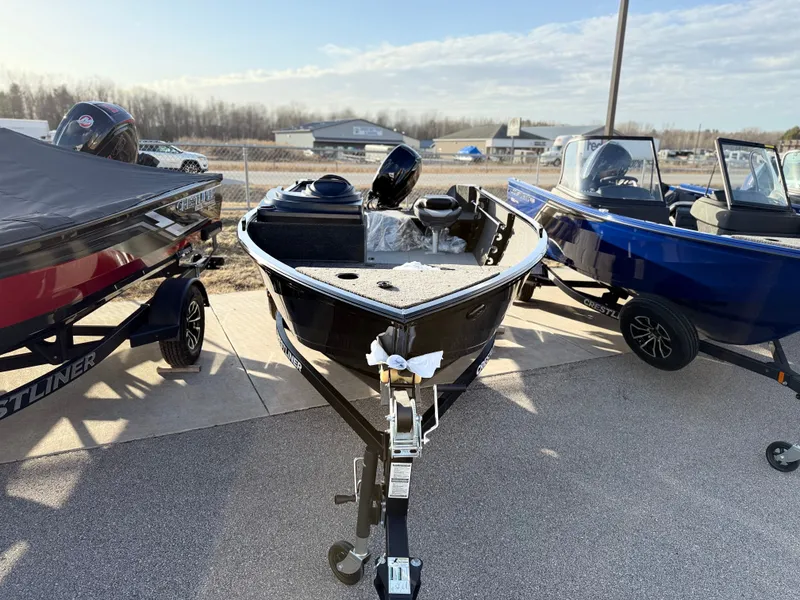 Slide: The Image of Crestliner 1650 Kodiak 2026 - 2