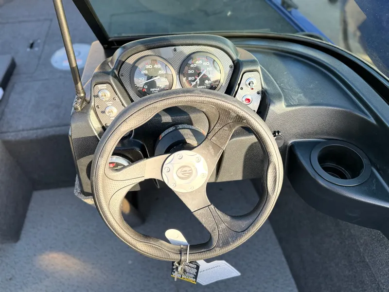 Slide: The Image of Crestliner 1650 Kodiak 2026 - 7