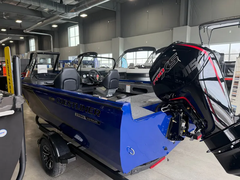 Slide: The Image of Crestliner 1750 Hawk 2026 - 4