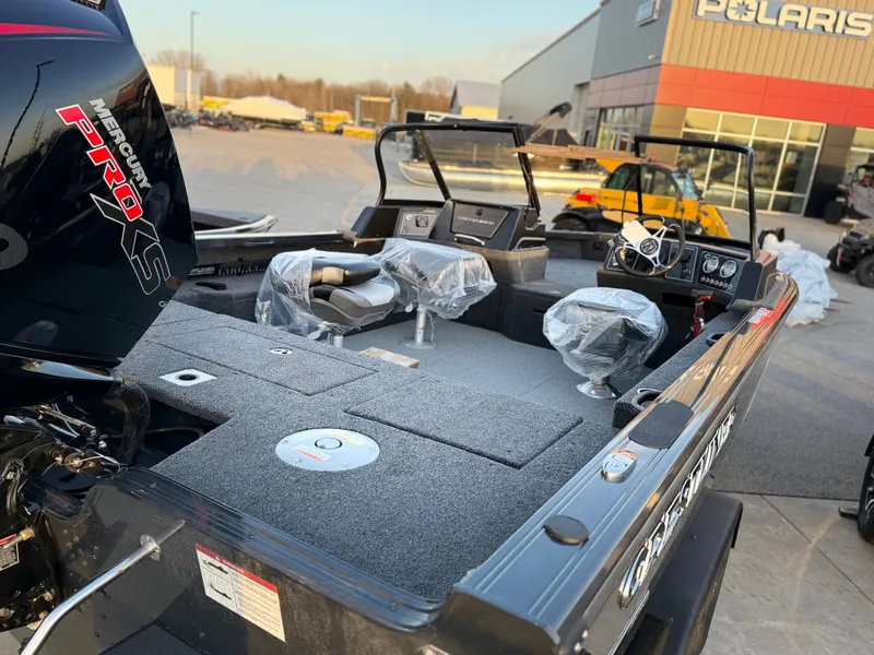 Slide: The Image of Crestliner 2050 Fish Hawk 2026 - 6