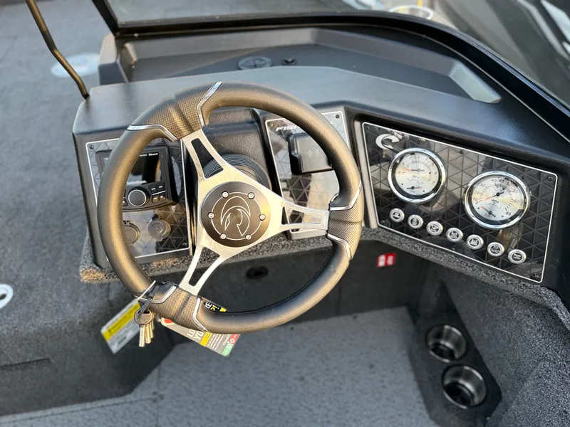 Slide: The Image of Crestliner 2050 Fish Hawk 2026 - 7