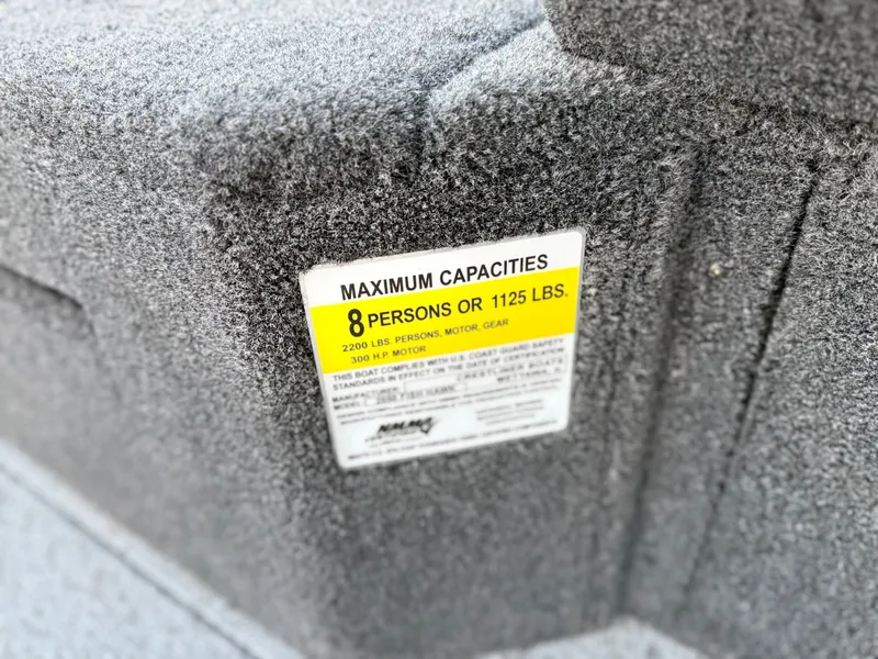 Slide: The Image of Crestliner 2050 Fish Hawk 2026 - 8