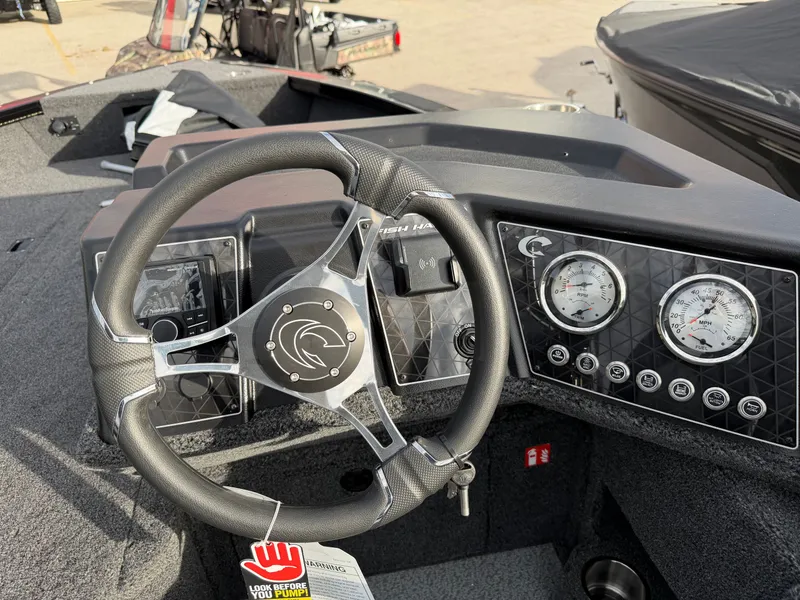 Slide: The Image of Crestliner 1750 Fish Hawk SC JS 2026 - 17