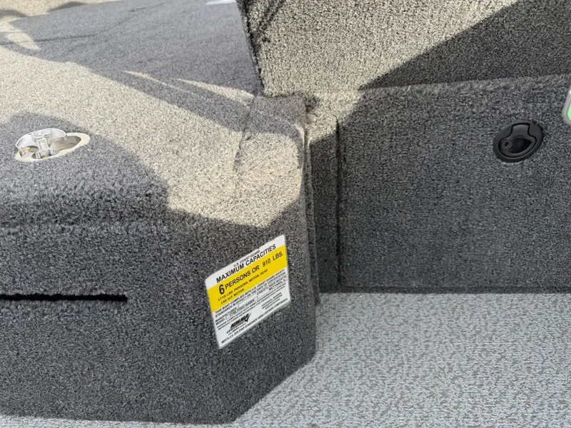 Slide: The Image of Crestliner 1750 Fish Hawk SC JS 2026 - 18