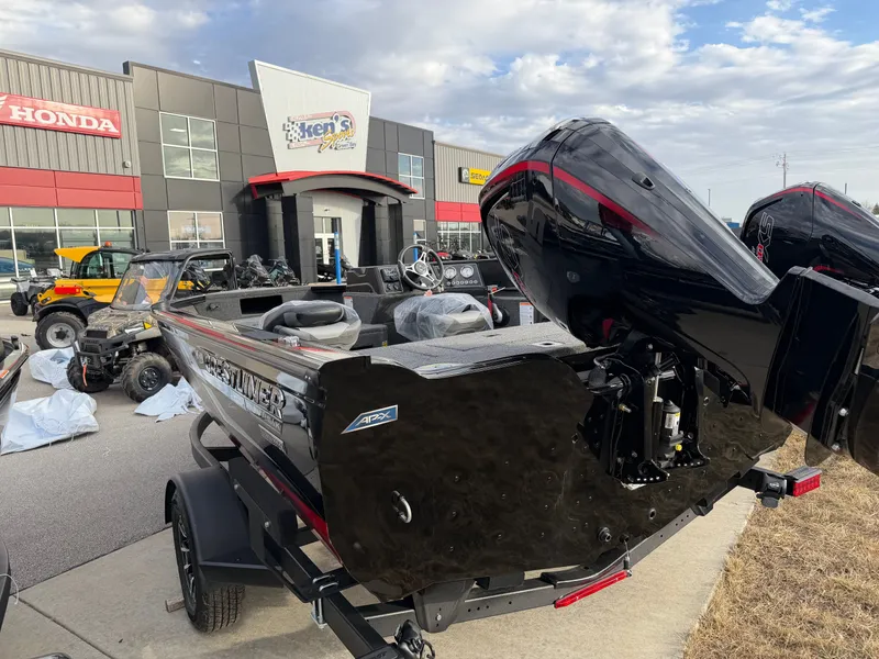 Slide: The Image of Crestliner 1750 Fish Hawk SC JS 2026 - 4