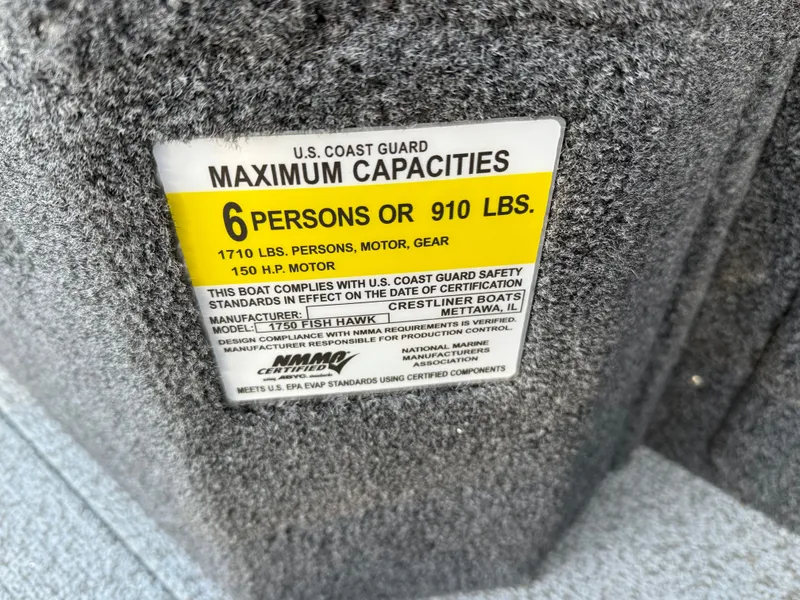 Slide: The Image of Crestliner 1750 Fish Hawk WT JS 2026 - 8