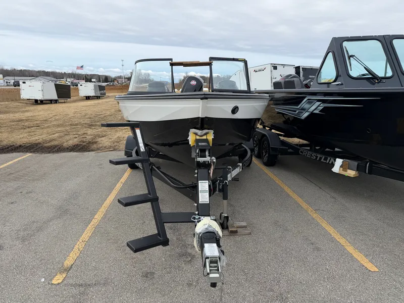 Slide: The Image of Crestliner 1750 Super Hawk 2026 - 2