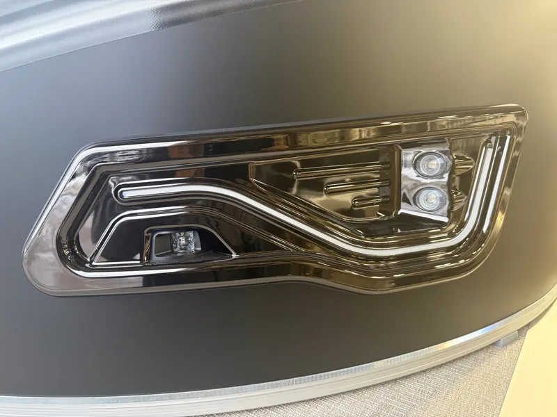 Slide: The Image of Tahoe LTZ 2385 Elite Windshield Tritoon & Honda 4-Stroke EFI 2026 - 40