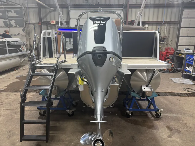 Slide: The Image of Tahoe LTZ 2385 Elite Windshield Tritoon & Honda 4-Stroke EFI 2026 - 46