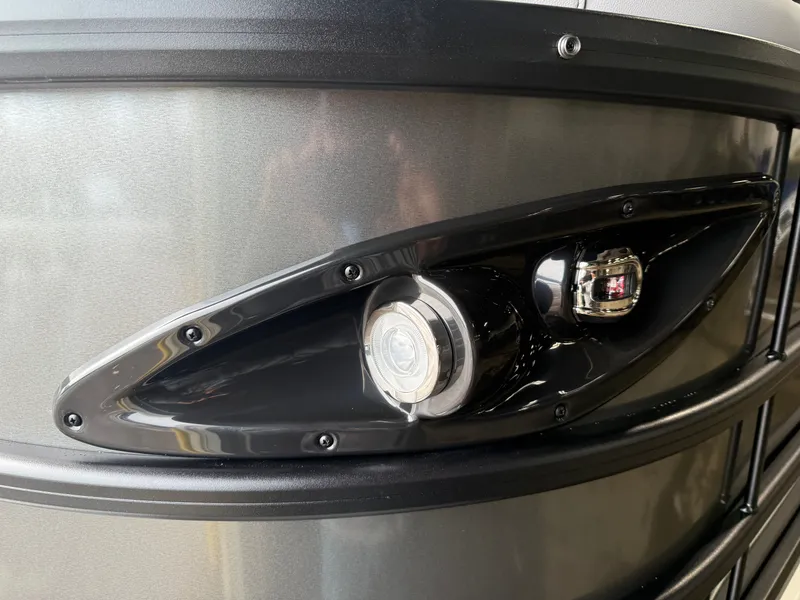 Slide: The Image of Bentley Pontoons Legacy 220 Navigator Quad Lounge & Honda 4-Stroke EFI 2026 - 31