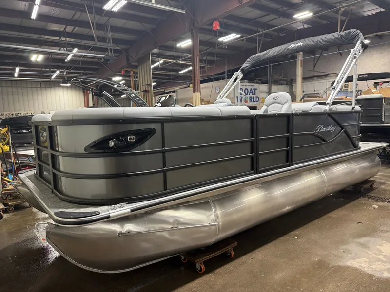 Slide: The Image of Bentley Pontoons Legacy 220 Navigator Quad Lounge & Honda 4-Stroke EFI 2026 - 32