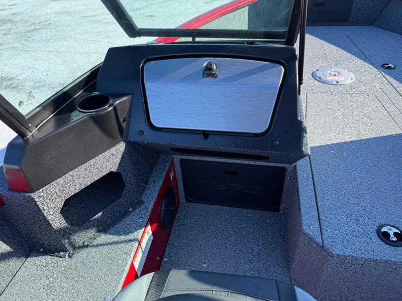 Slide: The Image of Lund 1800 Explorer Sport 2026 - 7