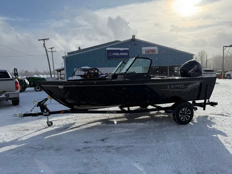 Slide: The Image of Lund 1700 Explorer Sport 2026 - 2