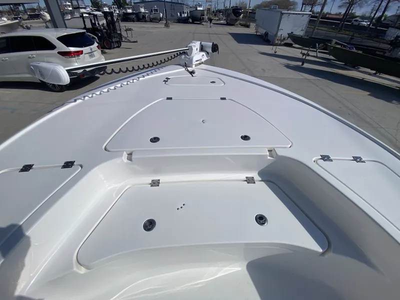 Slide: The Image of Tidewater 2410 Bay Max 2023 - 3