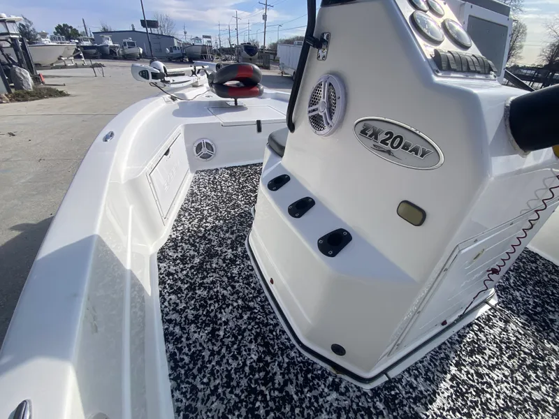 Slide: The Image of Skeeter ZX20 Bay 2006 - 17