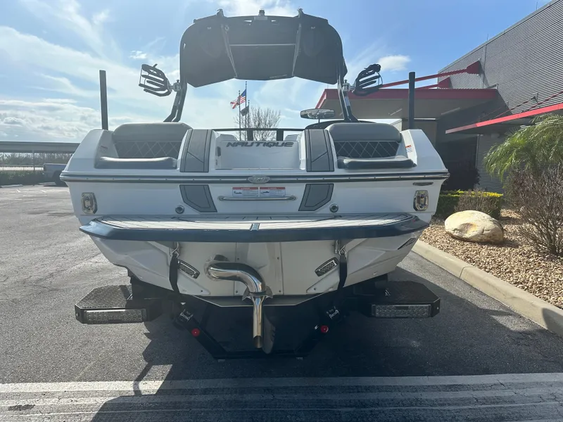 Slide: The Image of Nautique Super Air Nautique GS22 2020 - 4