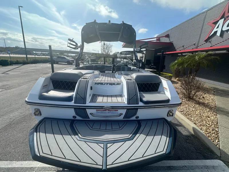Slide: The Image of Nautique Super Air Nautique GS22 2020 - 5