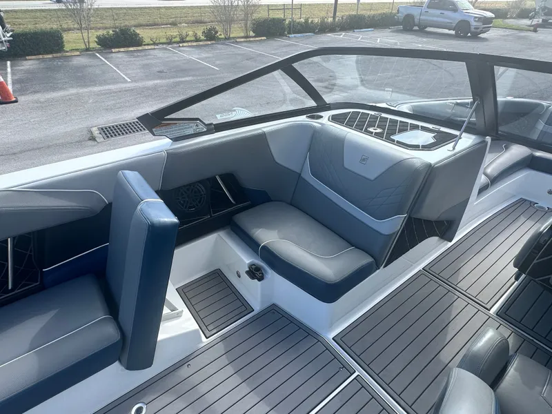 Slide: The Image of Nautique Super Air Nautique GS22 2020 - 8