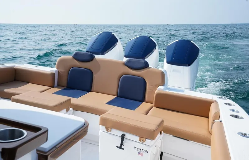 Slide: The Image of HCB 42 Lujo 2023 - 9