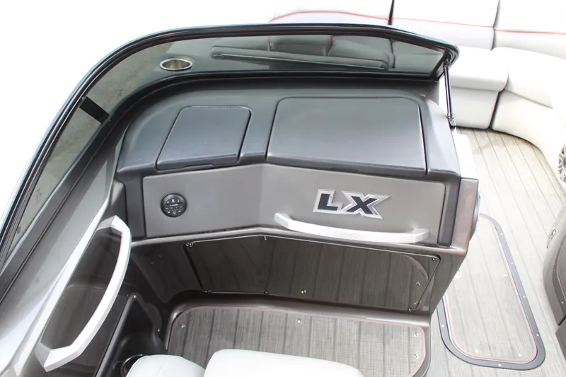 Slide: The Image of Manitou 25 RFXW SHP 2022 - 12