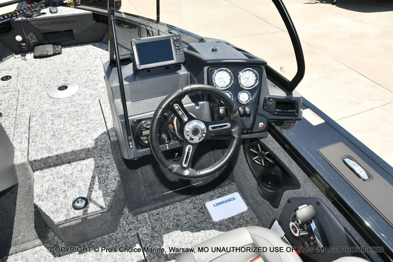 Slide: The Image of Tracker Targa V-19 WT WOVEN FLOORING 2026 - 36