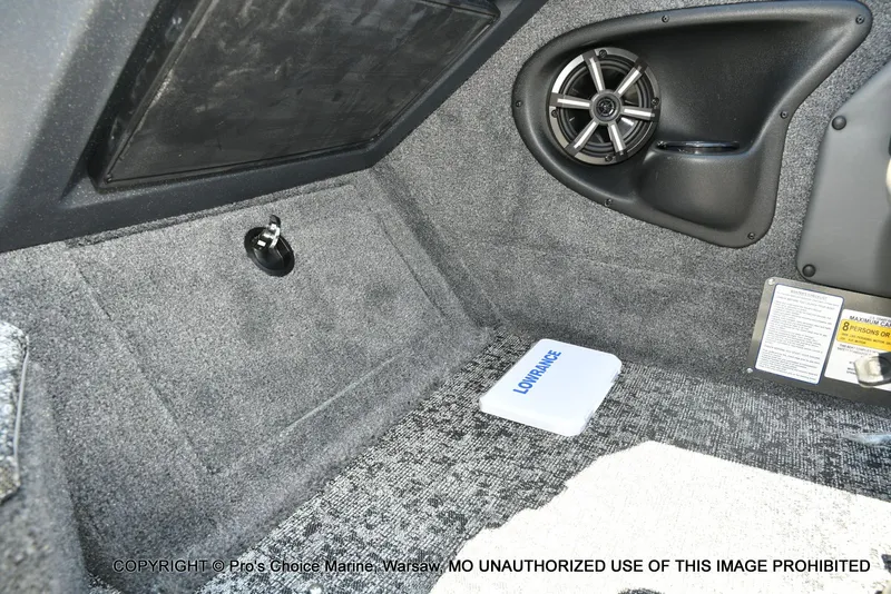 Slide: The Image of Tracker Targa V-19 WT WOVEN FLOORING 2026 - 40