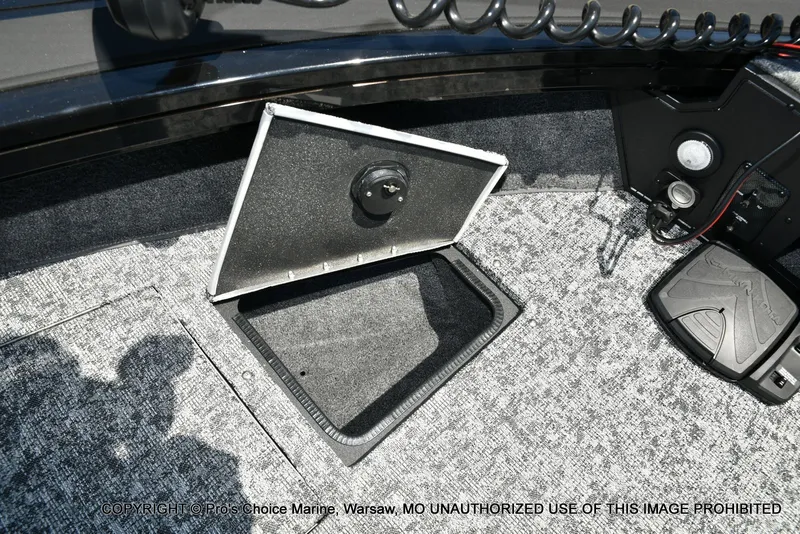 Slide: The Image of Tracker Targa V-19 WT WOVEN FLOORING 2026 - 58