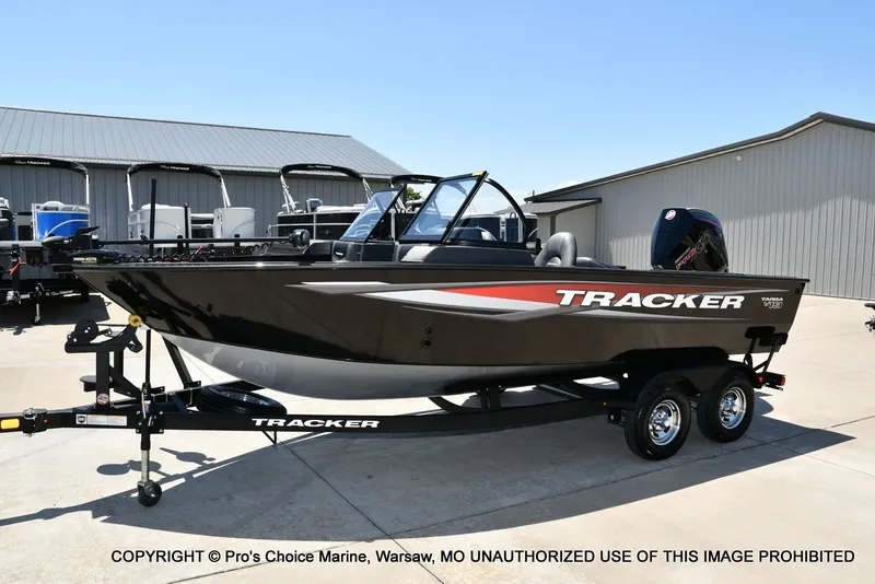 Slide: The Image of Tracker Targa V-19 WT WOVEN FLOORING 2026 - 96