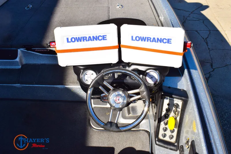 Slide: The Image of Phoenix Bass Boats 618 Pro 2013 - 15