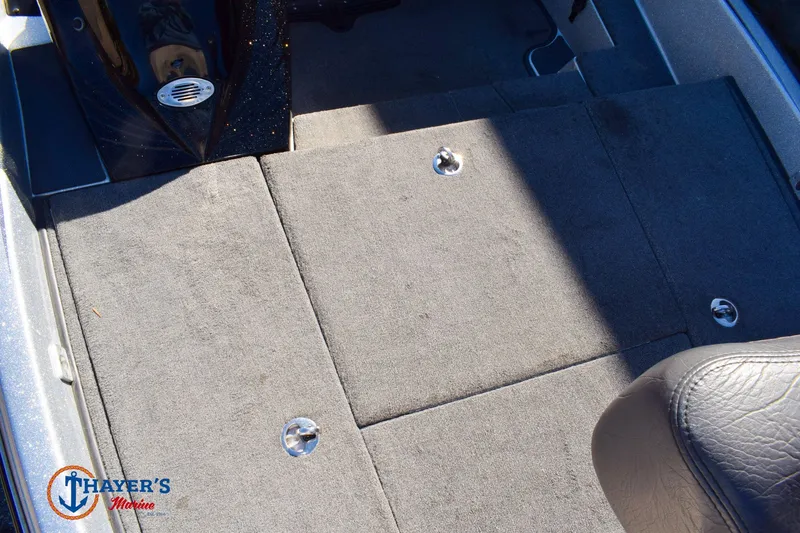 Slide: The Image of Phoenix Bass Boats 618 Pro 2013 - 16