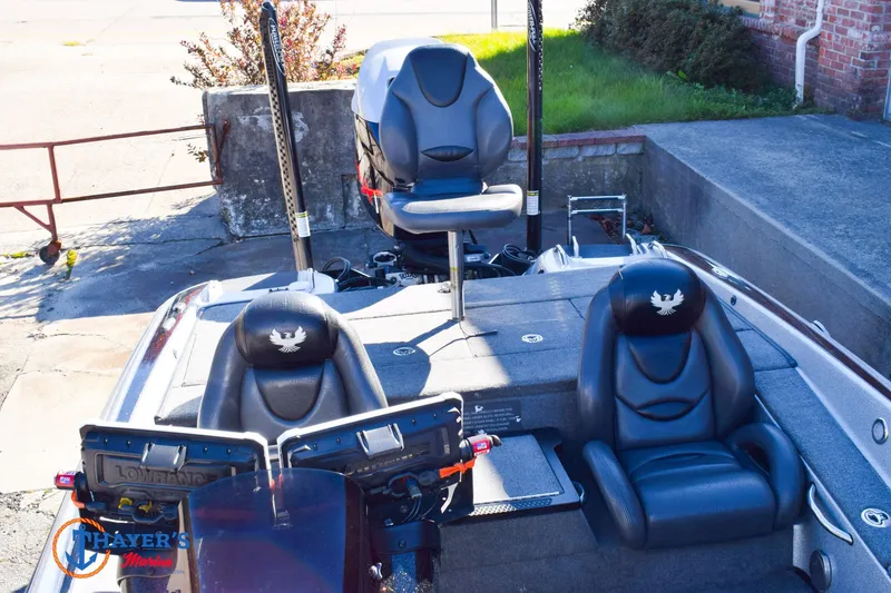 Slide: The Image of Phoenix Bass Boats 618 Pro 2013 - 18