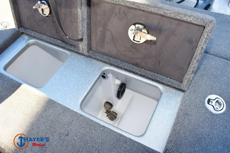 Slide: The Image of Phoenix Bass Boats 618 Pro 2013 - 29