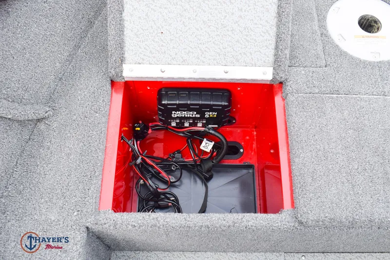 Slide: The Image of Lund 1650 Rebel XL Tiller 2023 - 28