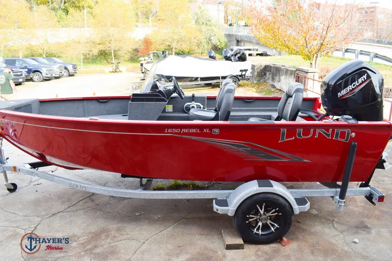 Slide: The Image of Lund 1650 Rebel XL Tiller 2023 - 30