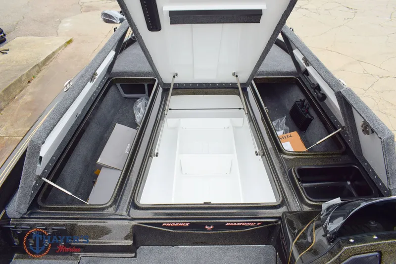 Slide: The Image of Phoenix Bass Boats 921 EliteX 2026 - 29