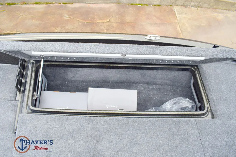 Slide: The Image of Phoenix Bass Boats 921 EliteX 2026 - 31