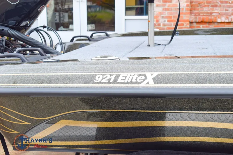 Slide: The Image of Phoenix Bass Boats 921 EliteX 2026 - 32