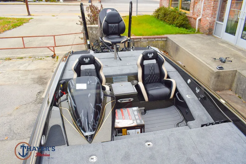 Slide: The Image of Phoenix Bass Boats 921 EliteX 2026 - 8