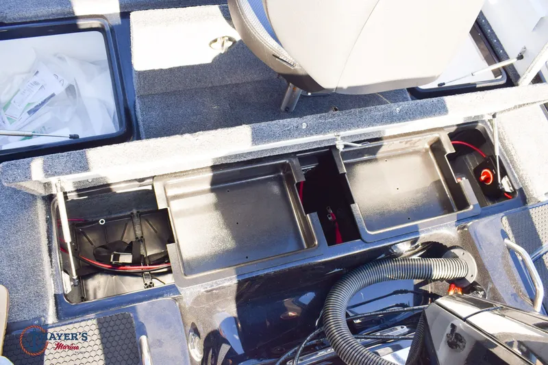 Slide: The Image of Phoenix Bass Boats 721 ZXL 2026 - 32