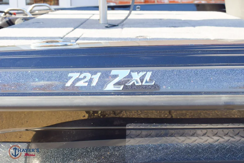 Slide: The Image of Phoenix Bass Boats 721 ZXL 2026 - 5