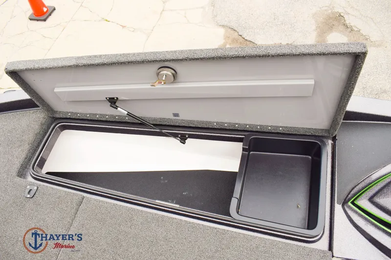 Slide: The Image of Caymas CX 20 2021 - 14