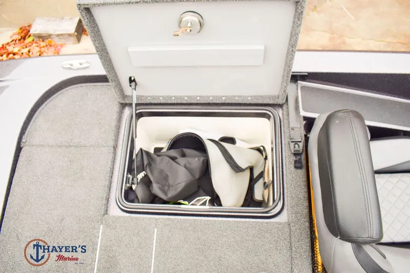 Slide: The Image of Caymas CX 20 2021 - 21