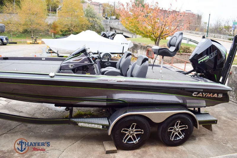 Slide: The Image of Caymas CX 20 2021 - 36