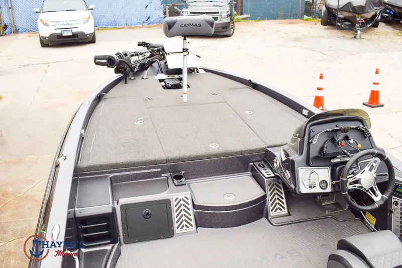 Slide: The Image of Caymas CX 20 2021 - 4