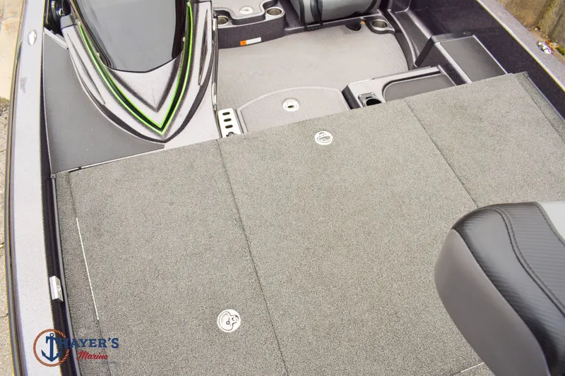 Slide: The Image of Caymas CX 20 2021 - 8