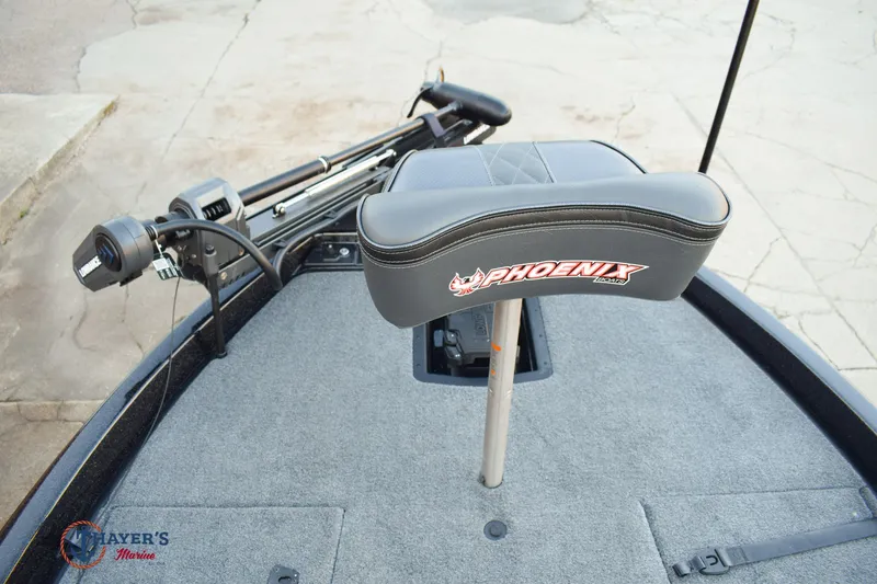 Slide: The Image of Phoenix Bass Boats 21 XE 2026 - 16