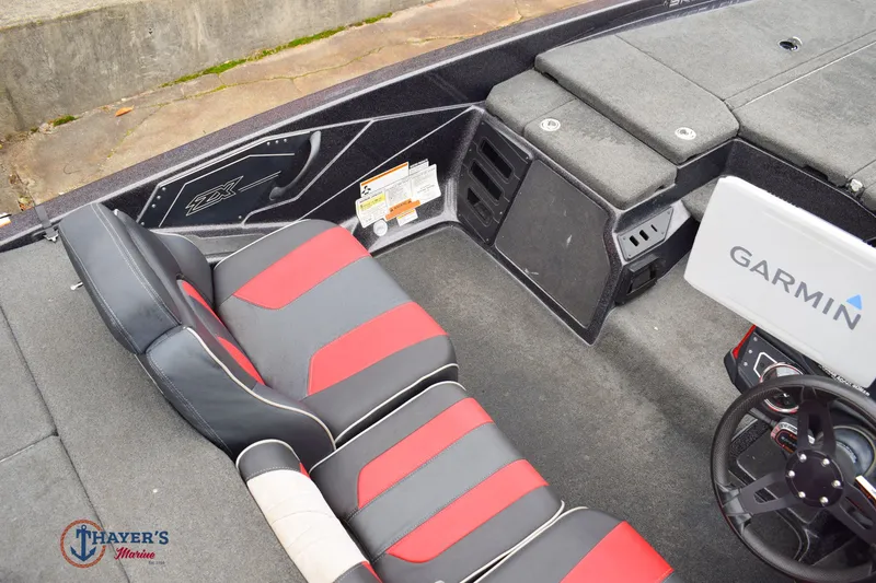 Slide: The Image of Skeeter ZX250 2019 - 13