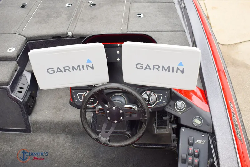 Slide: The Image of Skeeter ZX250 2019 - 15